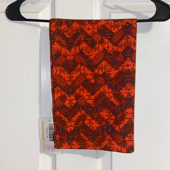 LuLaRoe Dresses & Skirts - Red LuLaRoe Cassie - XS